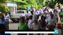 Mexico: Mexican families  bury their dead after worst earthquake in decades