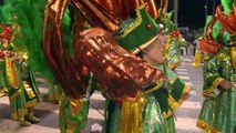 O carnaval do Rio brilha com as escolas de samba