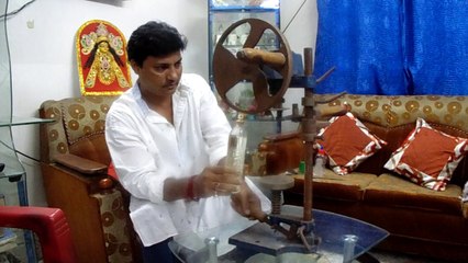 How to make room freshener in English and Hindi.