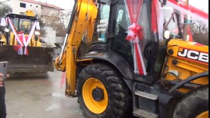 Gelin ve Damat Kepçeye Bindi