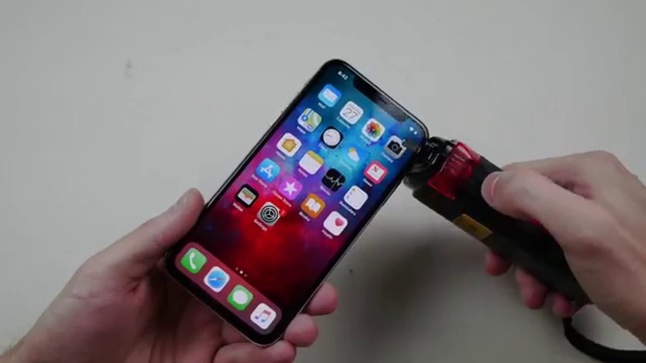 Can a Quick Taser Blast Charge an iPhone X_