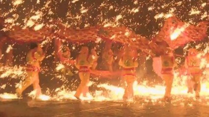 China se prepara para recibir Año del Perro con festivales de hielo y fuego