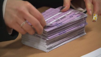 최순실 1심 선고 방청권 2.2대 1 경쟁률 / YTN