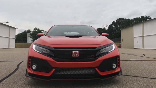 2017 Honda Civic Type R Walkaround