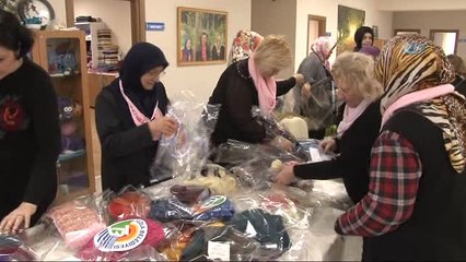 Tuzla Yaşlılar Merkezi'ndeki Kadınlardan Bingöllü Öğrencilere Atkı, Bere, Eldiven