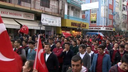 Lise öğrencileri Afrin için askerlik şubesine başvurdu