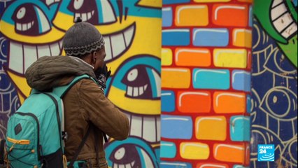 L''extrême précarité des jeunes migrants à Paris : rencontre avec Saliou, 16 ans