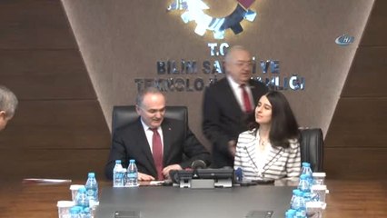 Bakan Özlü, Aziz Sancar Bursunu Kazanan Nazlı Değer'i Kabul Etti