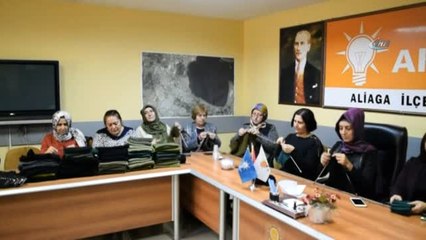 Mehmetçiğe Çorap ve Boyunluk Ördüler