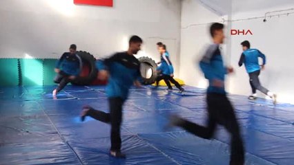 Burdurlu Güreşçiler 2'nci Lig'e Hazırlanıyor