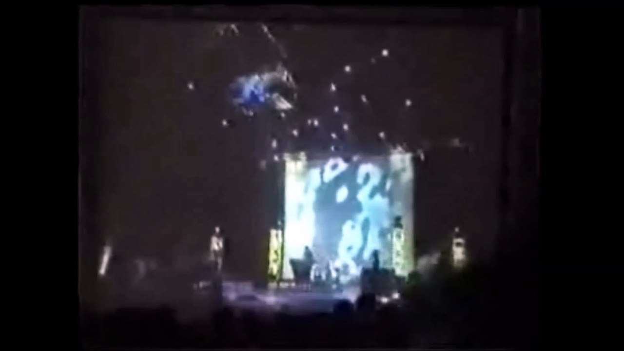 Muse - Piano Interlude + Feeling Good, Herdade da Casa Branca, Sudoeste Festival, Zambujeira do Mar, Portugal  8/4/2002