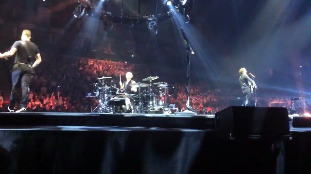 Muse - Interlude + Hysteria, O2 Arena, London, UK 4/12/2016