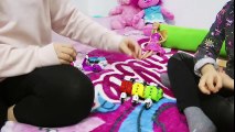 ÖYKÜ OKULA GİDİYOR!! GO to school learn colors,finger family melodic fun kids videos ,Barbie doll