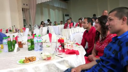 Düğün Şarkıcısı İstek Alıyor!