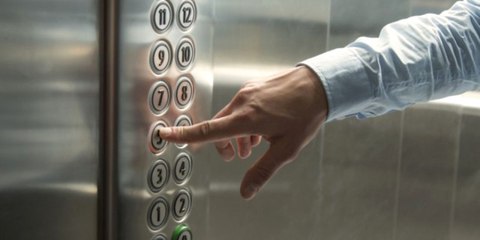 Komşusunu Asansörde Bayıltıp Tecavüz Etti