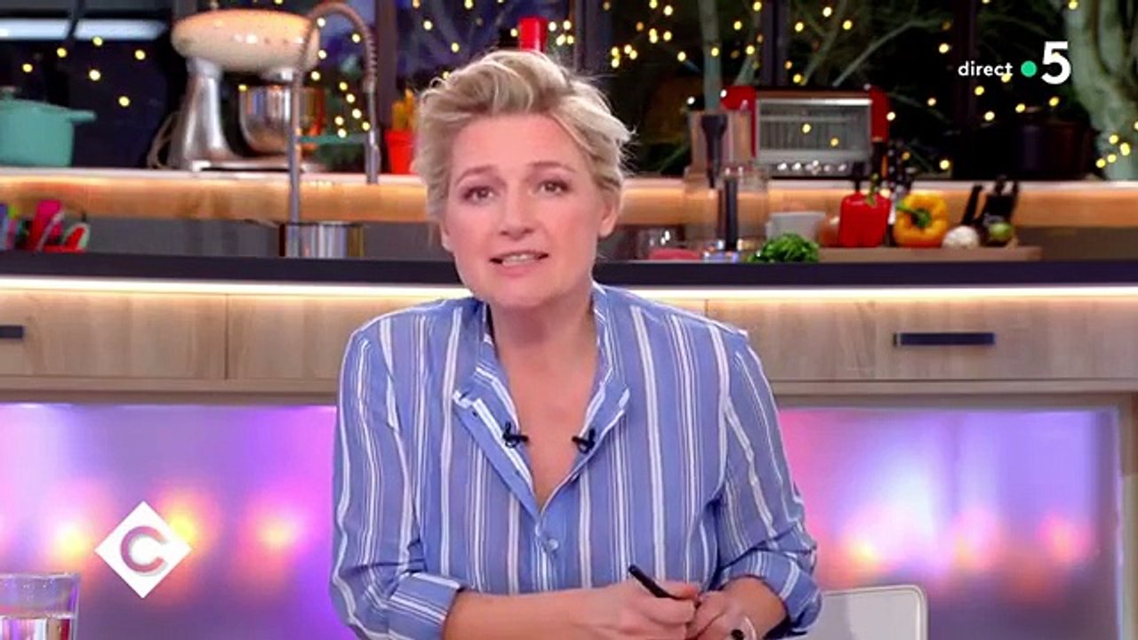 Héritage la famille de Johnny se déchire - C à Vous - 020220