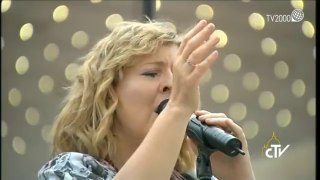 Darlene Zschech y Don Moen cantando Sublime Gracia con el Papa Francisco en el Vaticano