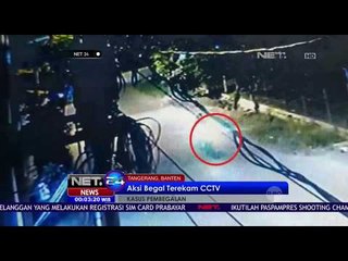 Tải video: Aksi Begal yang Terekam Kamera CCTV - NET24