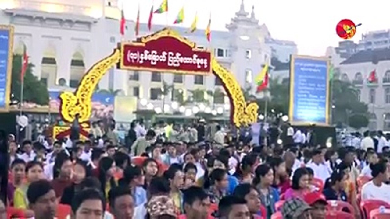 ျပည္ေထာင္စုုကို တိုုင္းရင္းသားေတြ ဘယ္လိုျမင္ေနလဲ (႐ုုပ္/သံ)
