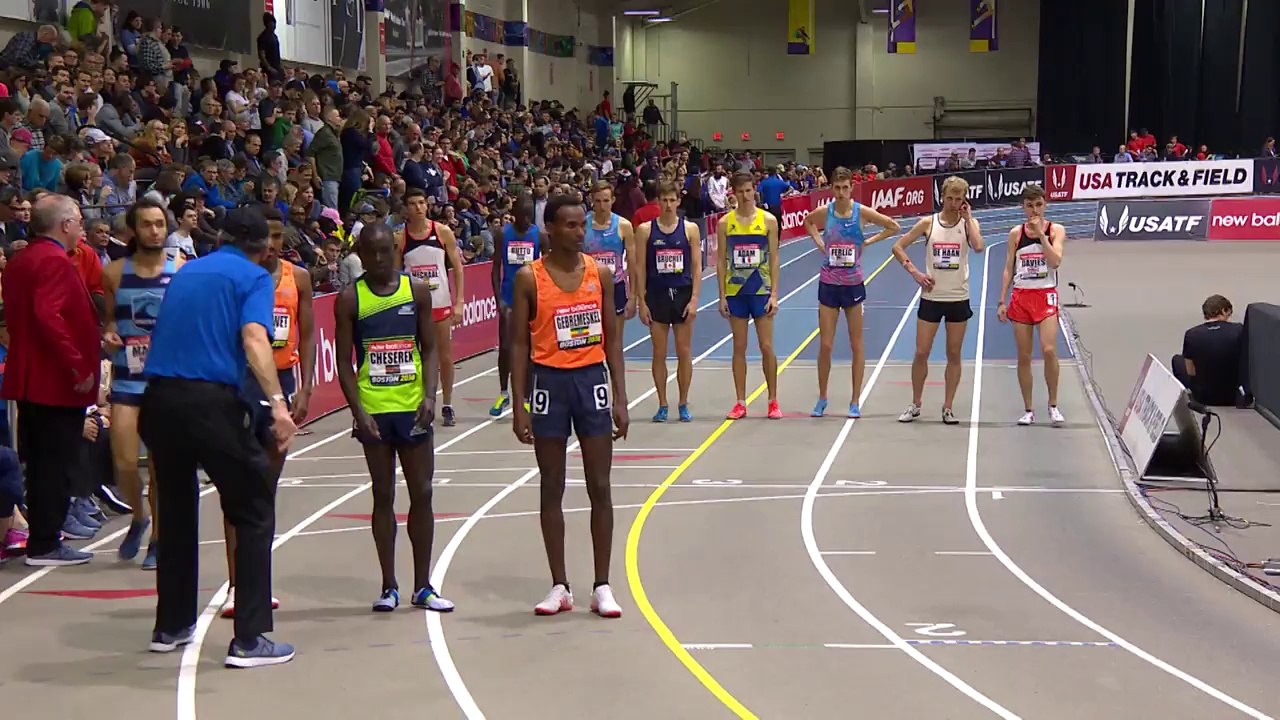 ニューバランス 室内 3000m