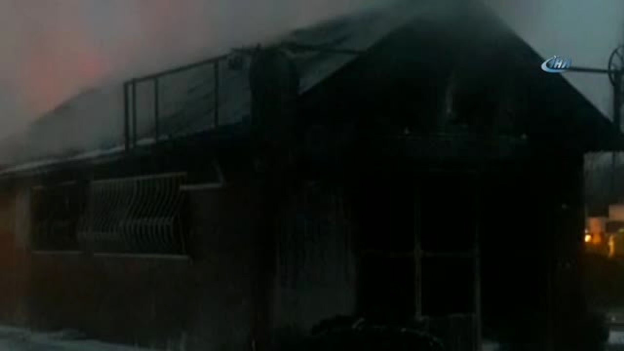 Lastikçi Dükkanında Korkutan Yangın