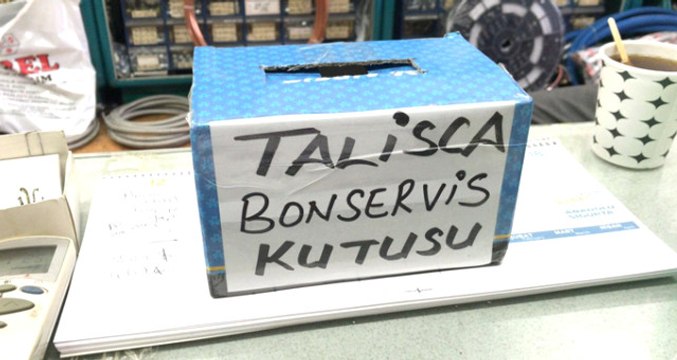 Beşiktaşlı Esnaf, Talisca İçin Bonservis Kutusu Yaptı