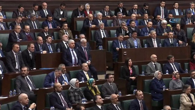 Cumhurbaşkanı Erdoğan: 'Sanılmasın ki Kıbrıs açıklarındaki doğalgaz arama ve Ege'deki kayalıklarla ilgili fırsatçı girişimler dikkatimizden kaçıyor. Kıbrıs'ta ve Ege'de haddini aşanları yanlış hesap yapmamaları konusunda buradan ikaz ed