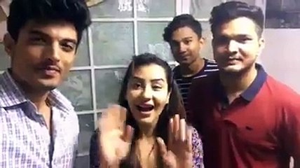 shilpa shinde talking with fans