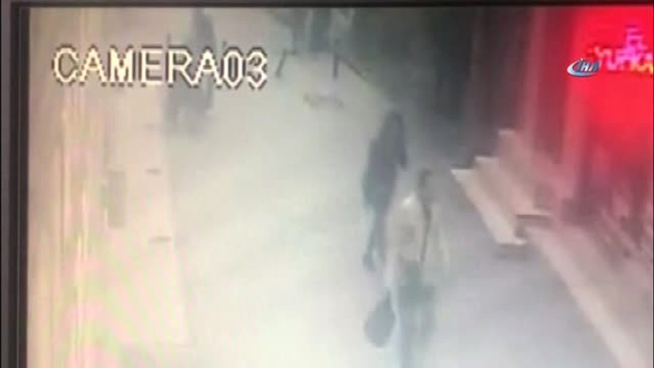 Eşini 5 Yerinden Bıçaklayan Koca, "Seviyorum, Pişmanım" Dedi