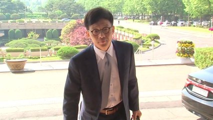 검찰 성범죄 조사단, 법무부 압수수색 ...부장검사 이틀째 조사 / YTN