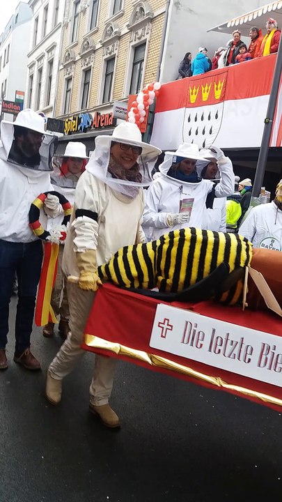 Kölner Imker beim Rosenmontagszug