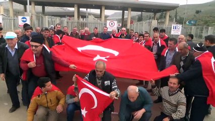 Manisa esnafından Suriye sınırında Mehmetçik'e destek