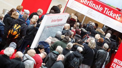 Berlinale Ticketverkauf beginnt: Lange Schlangen vor den Kassen 🎬