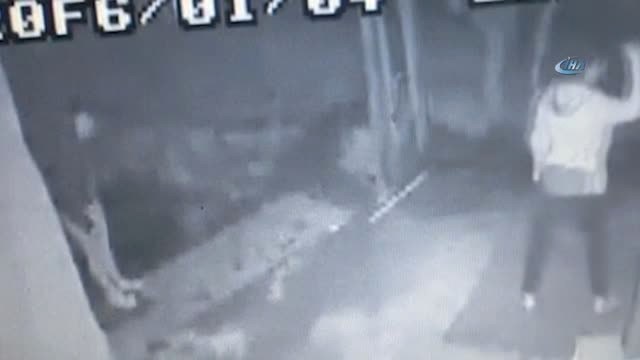 Kadına Şiddet Güvenlik Kamerası Tarafından Saniye Saniye Kaydedildi