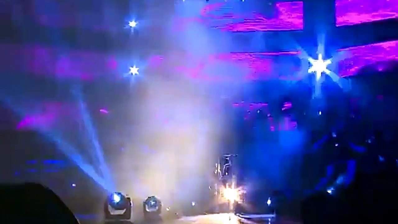 ΕΝΑΣ ΚΑΙ ΜΟΝΑΔΙΚΟΣ !!! Νίκος Βέρτης - Μόνο για Σένα | Κοντά Σου - Live 2016 HD