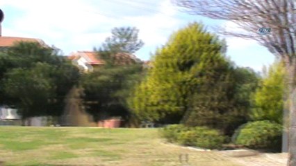 - Kuşadası’nda öğrenci ve öğretmenlerden askere moral ziyareti