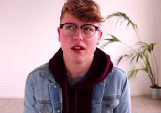 Guy Documents the Highs and Lows of One Year in a Long Distance Relationship