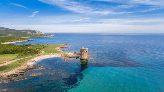 Sentier des Douaniers, la Bretagne en toute liberté - HD ST (2017)