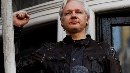 La justice britannique maintient le mandat d'arrêt de Julian Assange