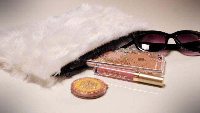 Make Yourself a Fabulous No-Sew Faux Fur Clutch