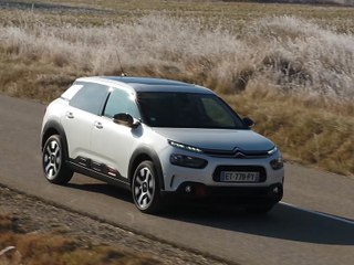 Video herunterladen: Essai de la Citroën C4 Cactus 2018