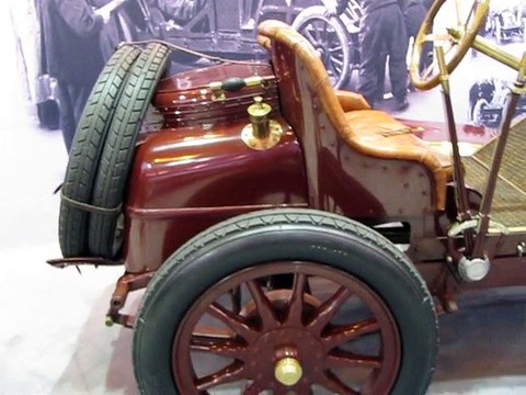 Rétromobile 2016-Renault AK 1906