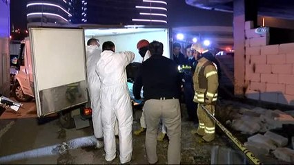 Pendik'te İnşaat Halindeki Binada Bulunan 2 Ceset Morga Kaldırıldı