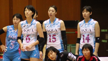 KUROBEｱｸｱﾌｪｱﾘｰｽﾞウォームアップエリアの様子です【ﾊﾞﾚｰﾎﾞｰﾙVﾁｬﾚﾝｼﾞﾘｰｸﾞ女子2016-2017】2016.11.27柏市中央体育館