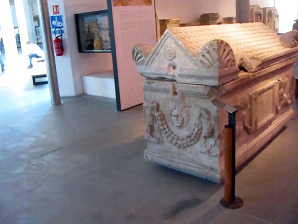Arles-Musée antique (11)