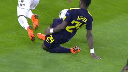 Champions League - Juventus / Tottenham - Aurier provoque un penalty, Higuain fracasse la transversale !