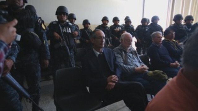 Prisión preventiva para expresidente de Guatemala Colom y 9 de sus ministros