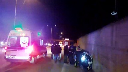 Aşırı hızdan kontrolden çıkan otomobil 75 metre sürüklendi: 4 yaralı