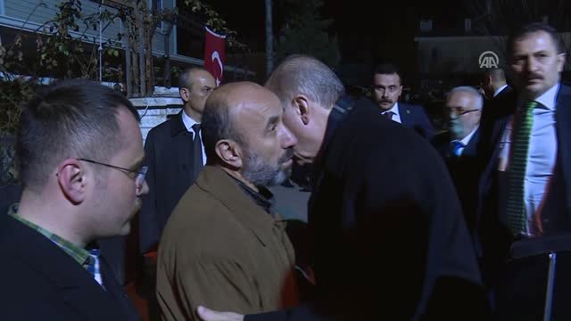 Cumhurbaşkanı Erdoğan, Şehit Piyade Astsubay Üst Çavuş Özalkan'ın Ailesini Ziyaret Etti