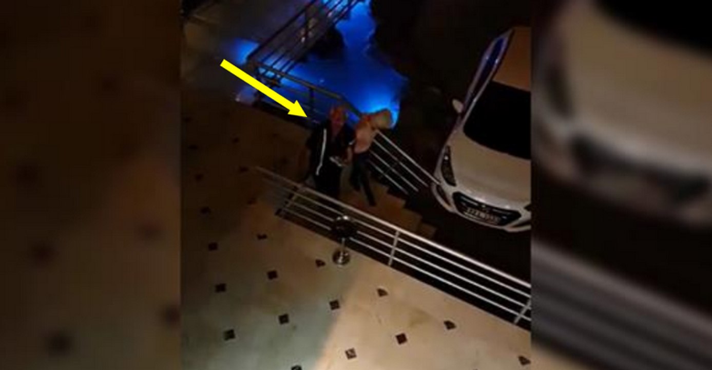 Un couple de retraités éméchés n’aurait pas du boire autant à cette soirée !